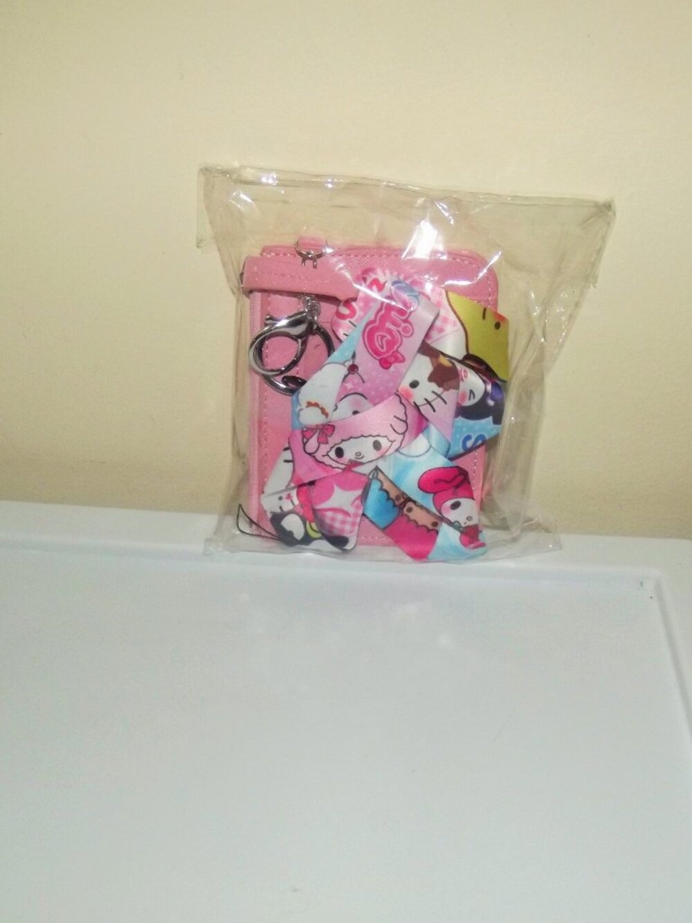Sanrio Wallet w/ Langyard and Keychain---New